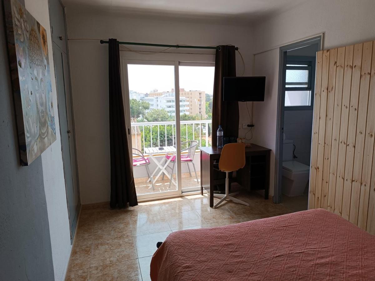 Hostal Belgica Palma Nova  Exterior photo