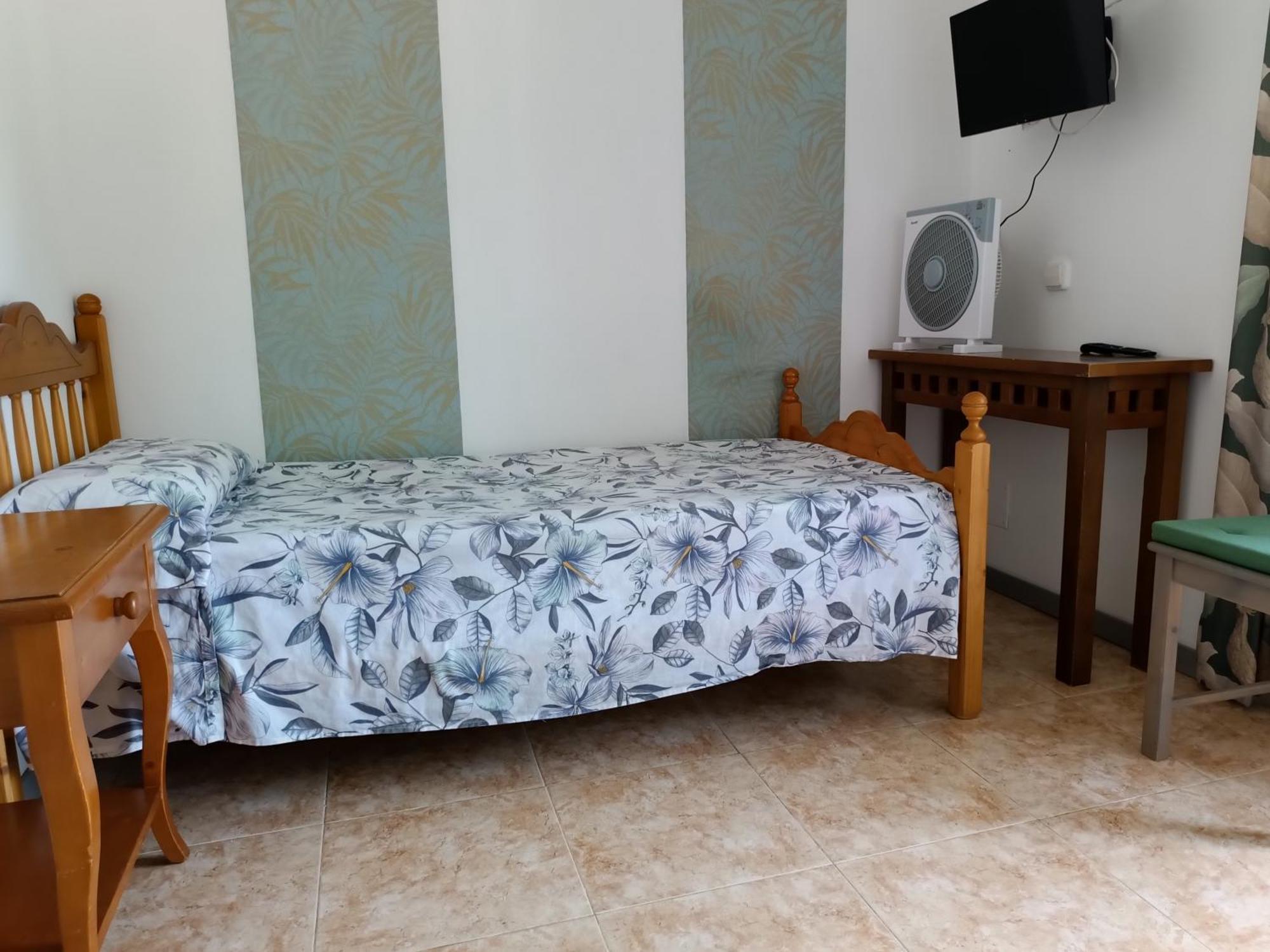 Hostal Belgica Palma Nova  Room photo